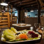 hotel-restaurante-ecologico-rural-las-encinas-montana-naturaleza-turismo-rural-descanso-sostenibilidad-bioconstruccion-eco-gastronomia-22